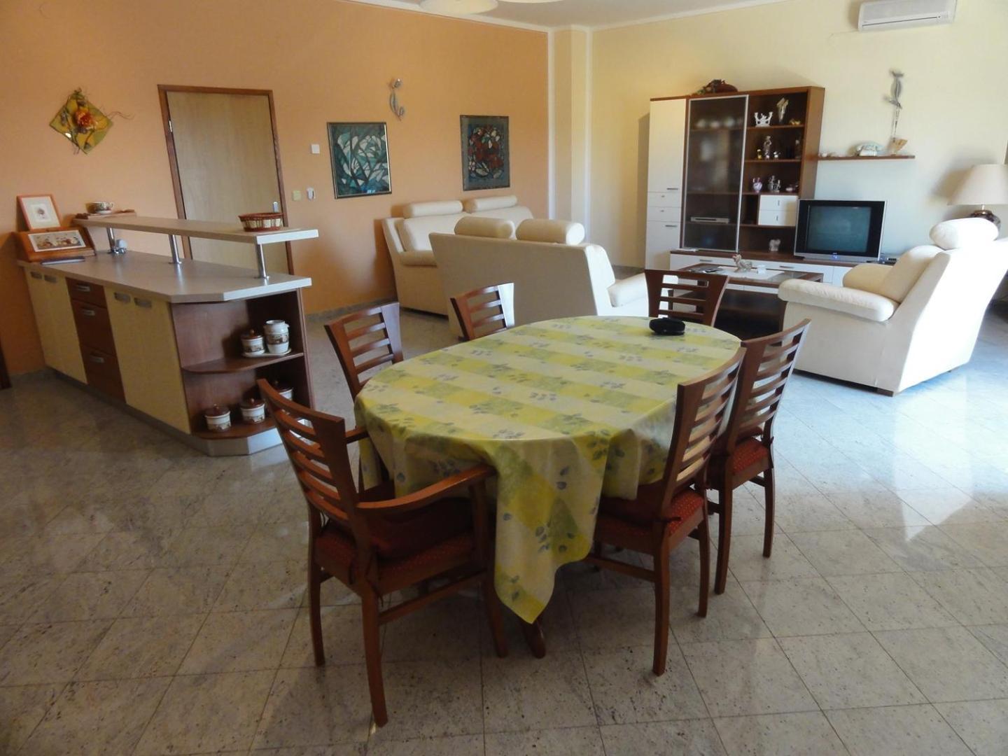 Cozy Apartments And Rooms Pavicini Segotici Exterior photo